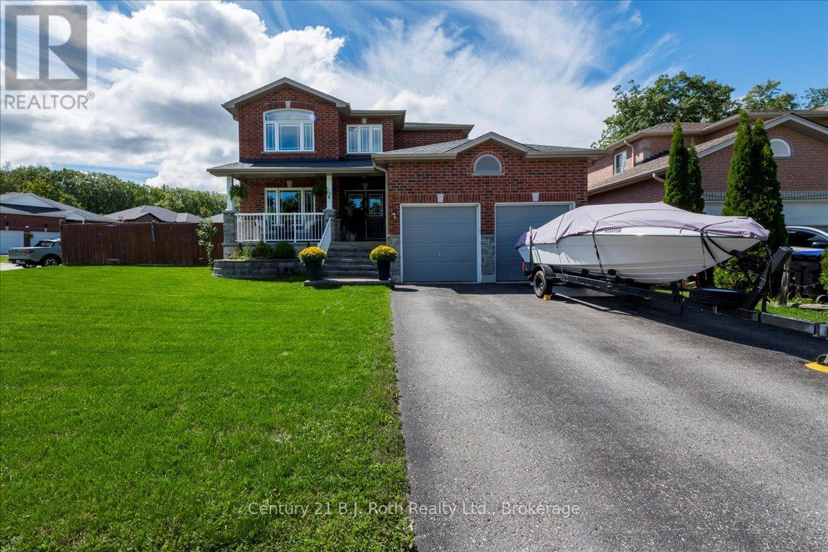 Photo 2 of 4 Sheppard Drive, Tay ON
