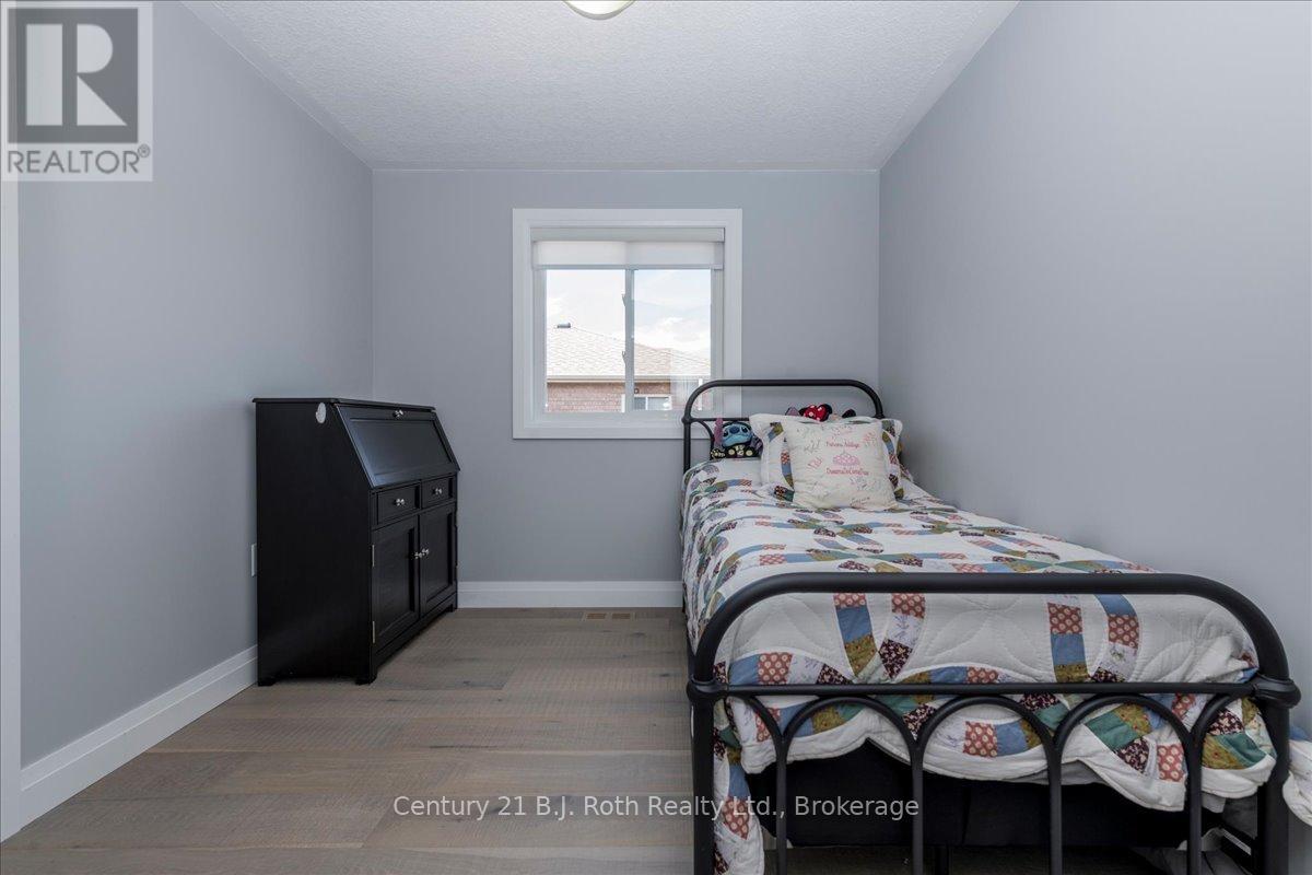 Photo 27 of 4 Sheppard Drive, Tay ON