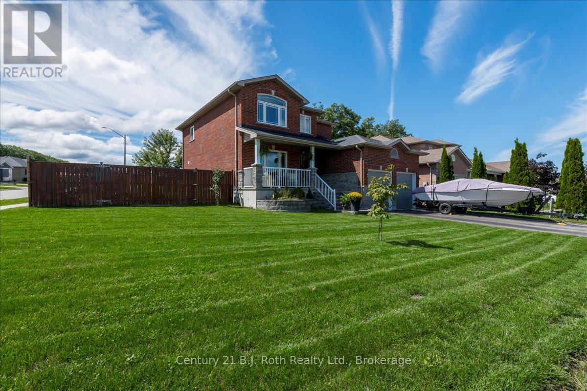 Photo 3 of 4 Sheppard Drive, Tay ON