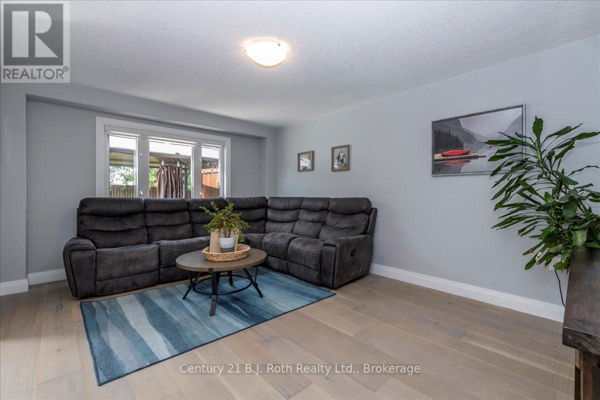Photo 8 of 4 Sheppard Drive, Tay ON