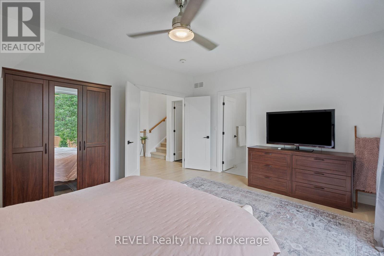 Photo 23 of 704 Clarence Street, Port Colborne ON