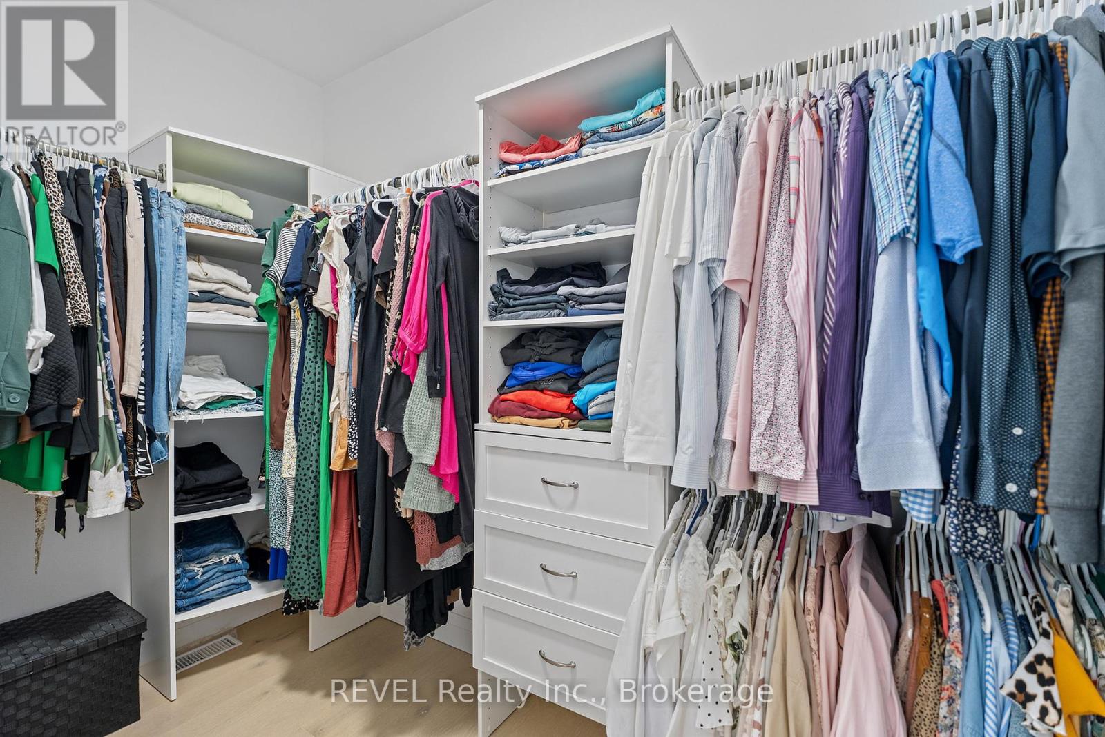 Photo 27 of 704 Clarence Street, Port Colborne ON