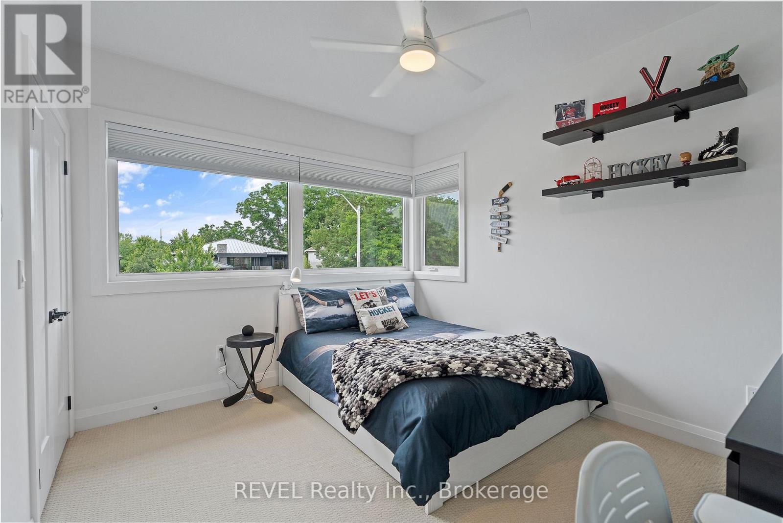 Photo 29 of 704 Clarence Street, Port Colborne ON