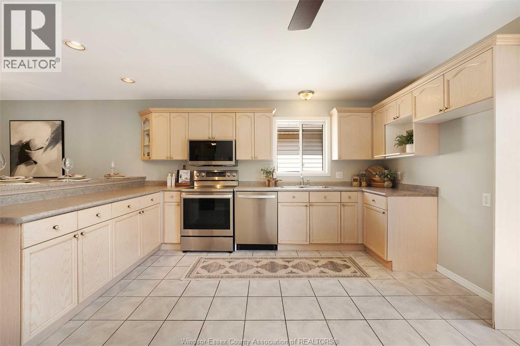 Photo 12 of 4254 Centurion Avenue, Windsor ON