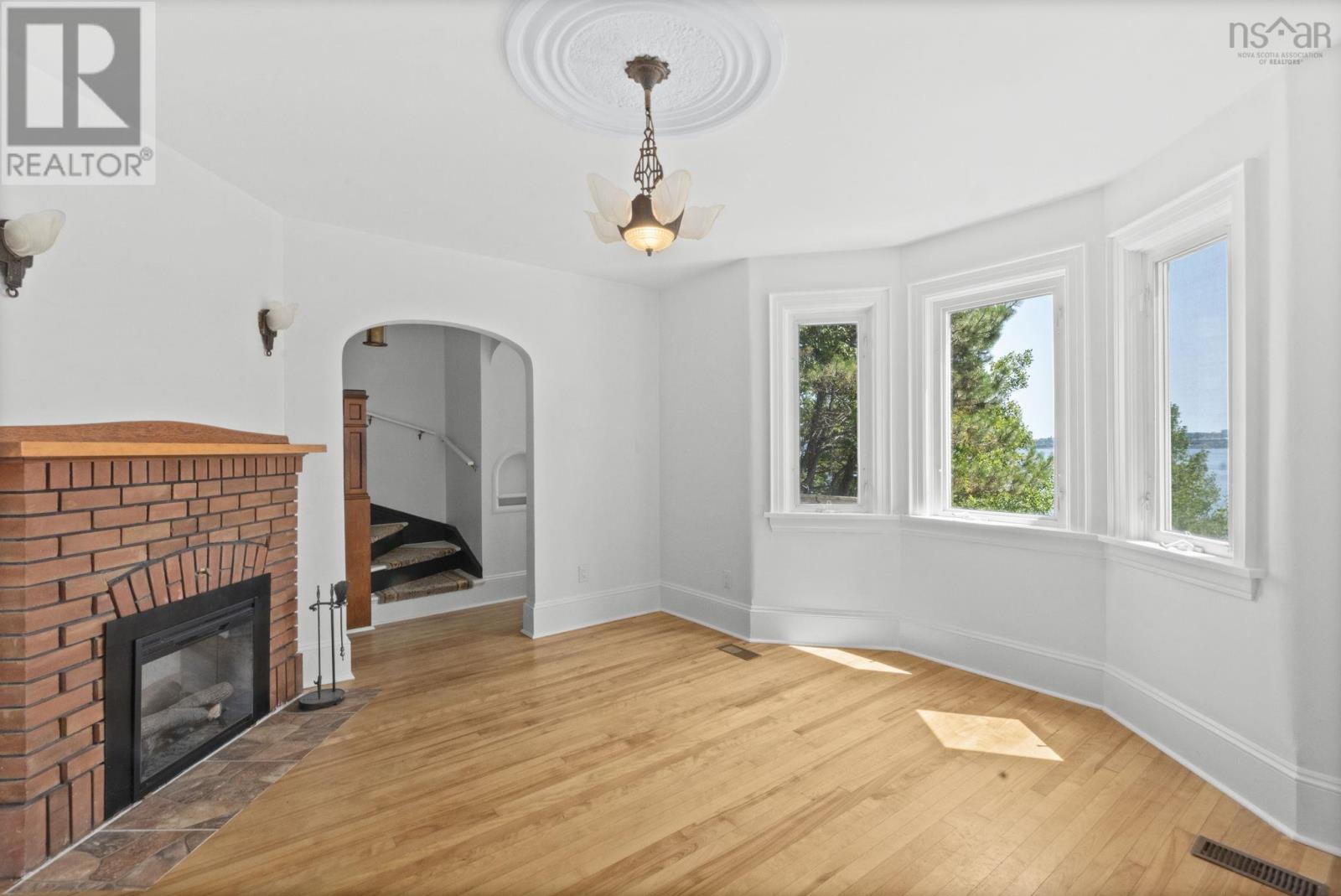 Photo 11 of 44 Dakin Drive, Halifax NS