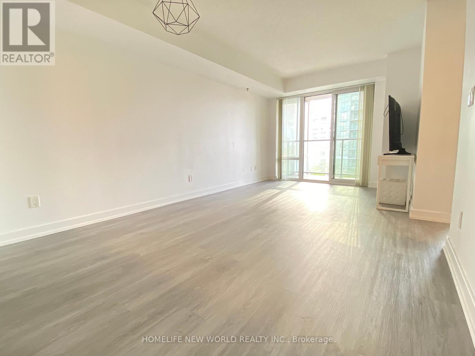 Photo 5 of 403 185 Bonis Avenue, Toronto ON