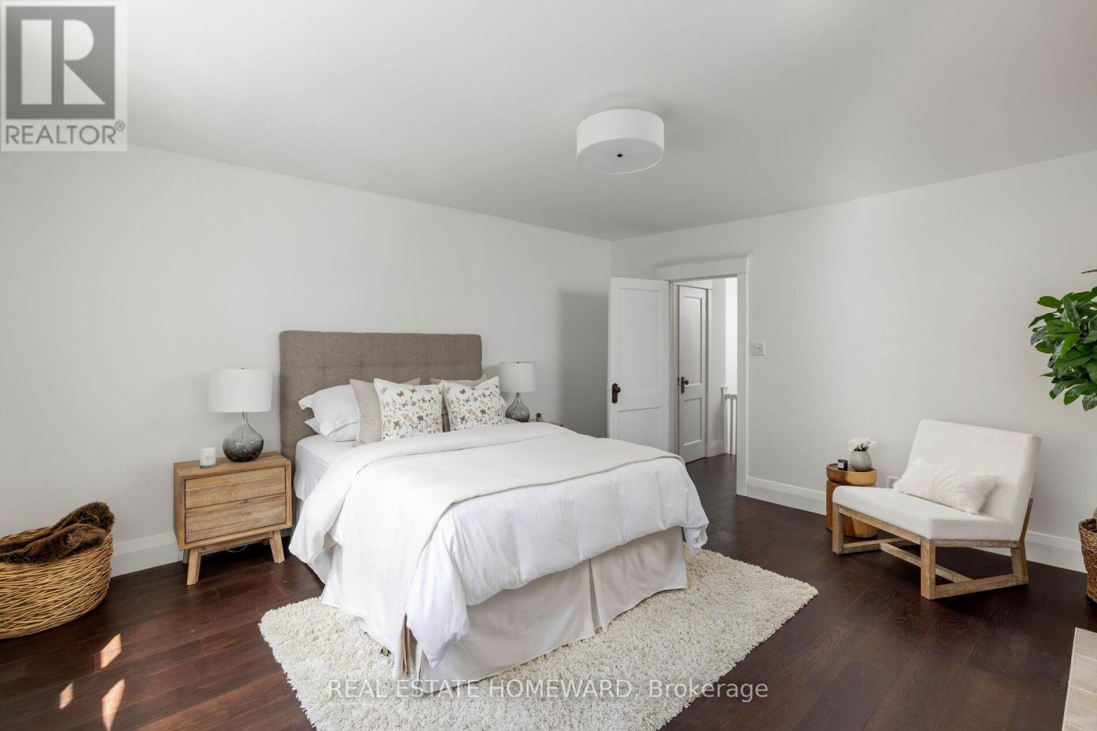 Photo 18 of 27 Normandy Boulevard, Toronto ON