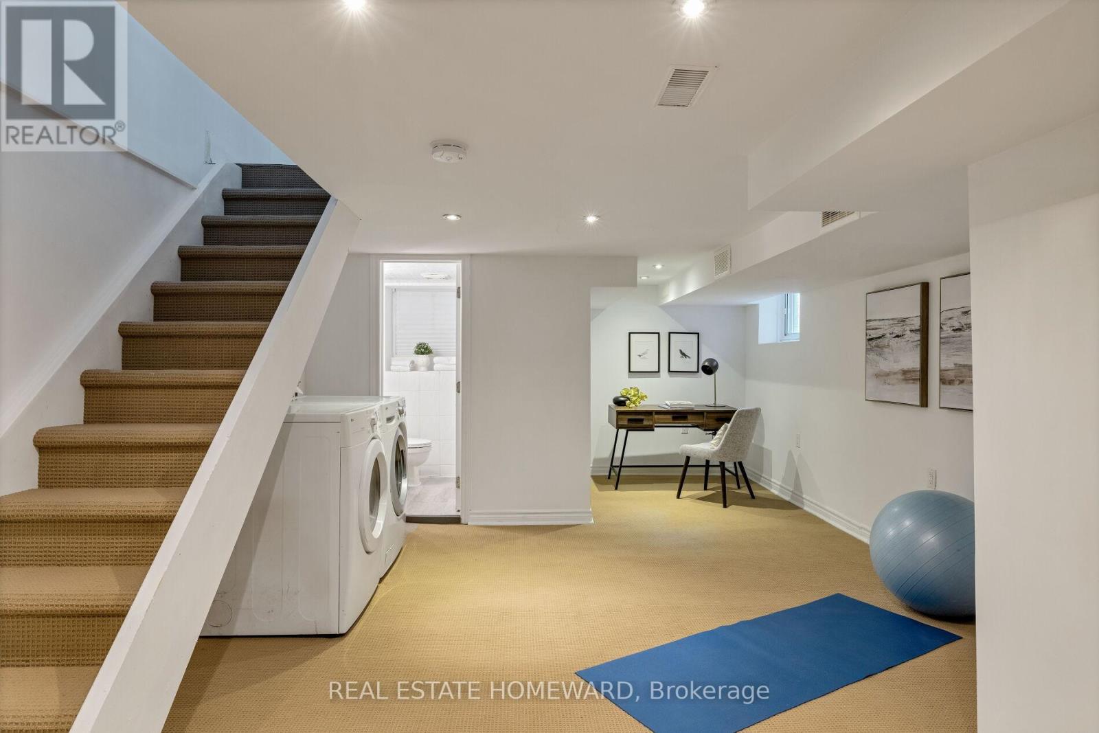 Photo 26 of 27 Normandy Boulevard, Toronto ON