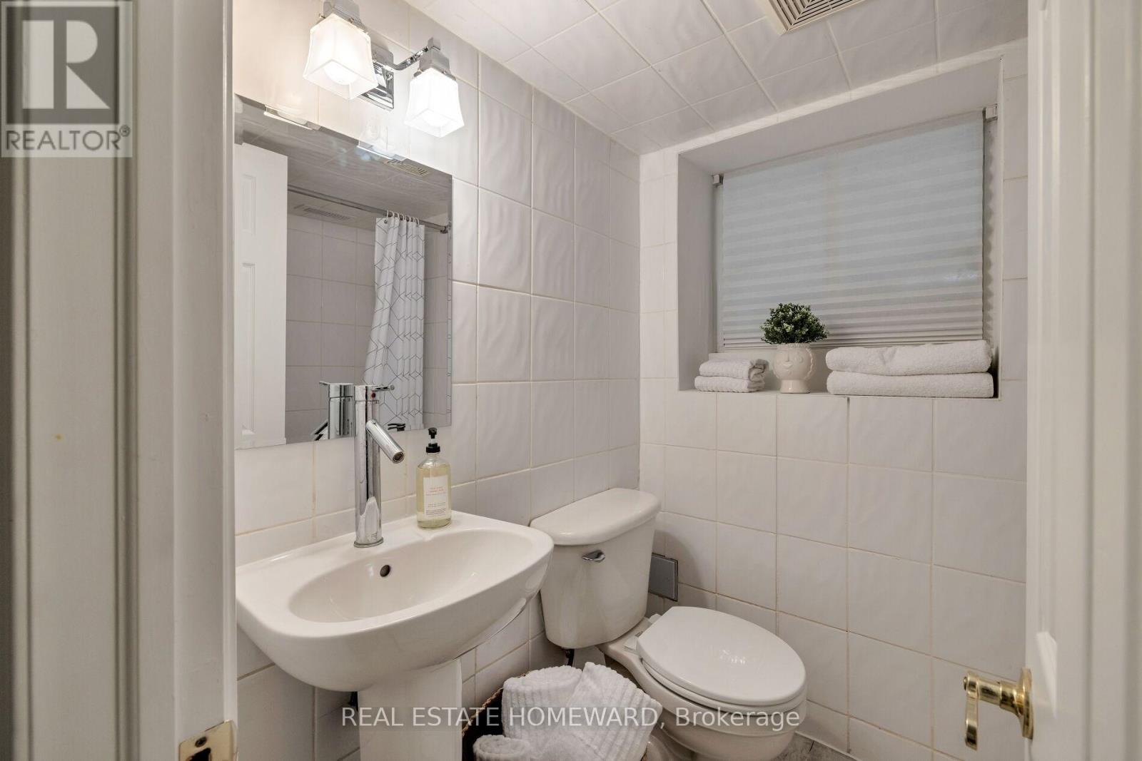 Photo 29 of 27 Normandy Boulevard, Toronto ON