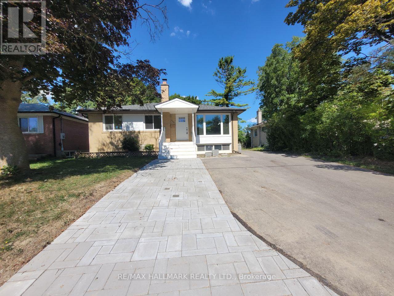 Photo 1 of Main 407 Becker Road, Richmond Hill ON