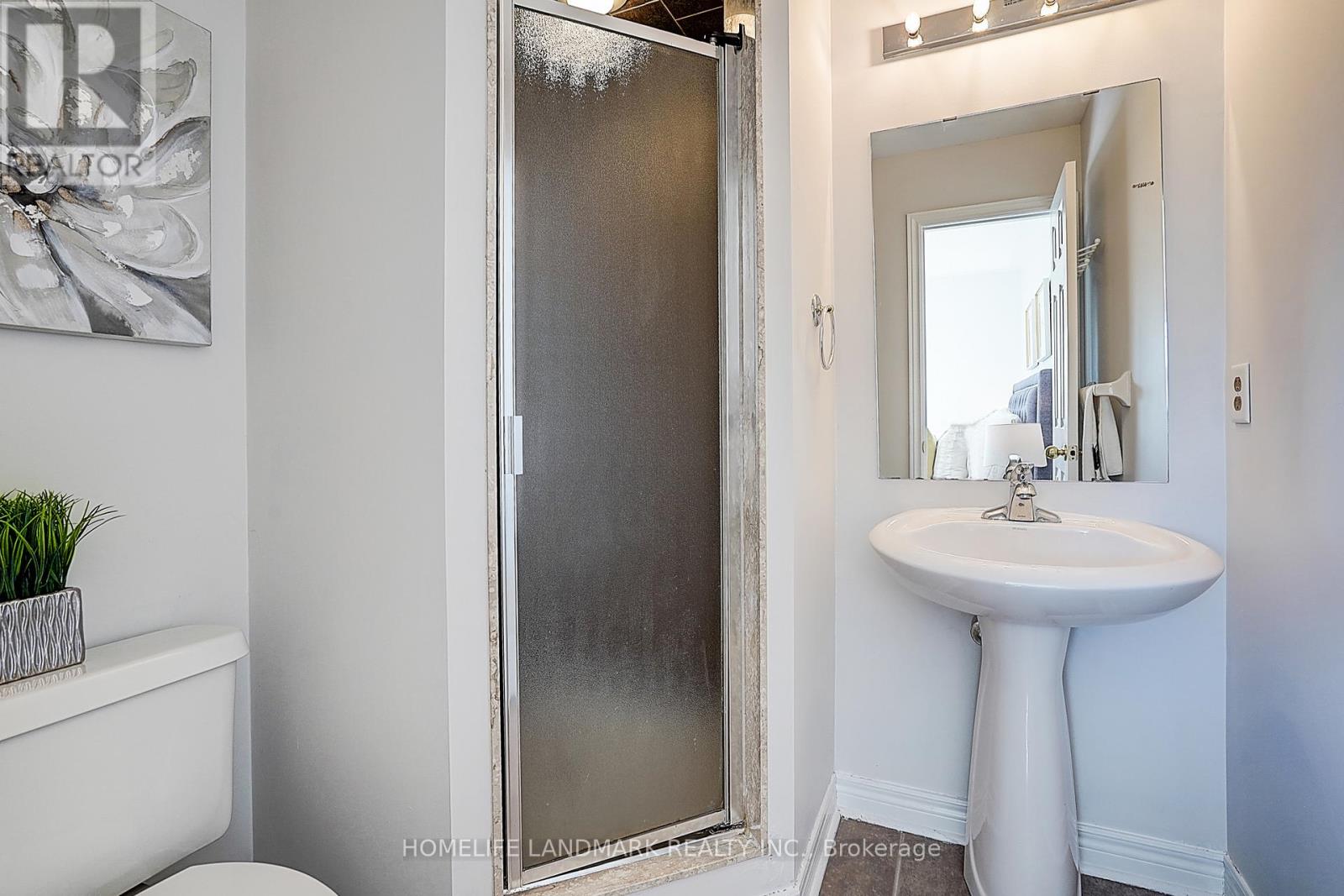 Photo 33 of 2700 Bur Oak Avenue, Markham ON