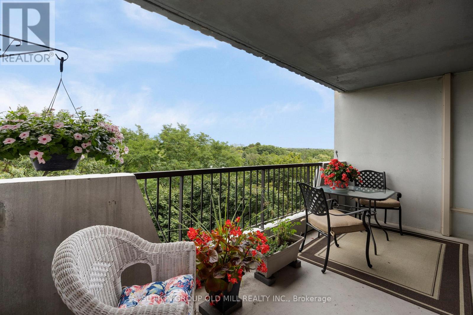 Photo 11 of 602 7811 Yonge Street, Markham ON