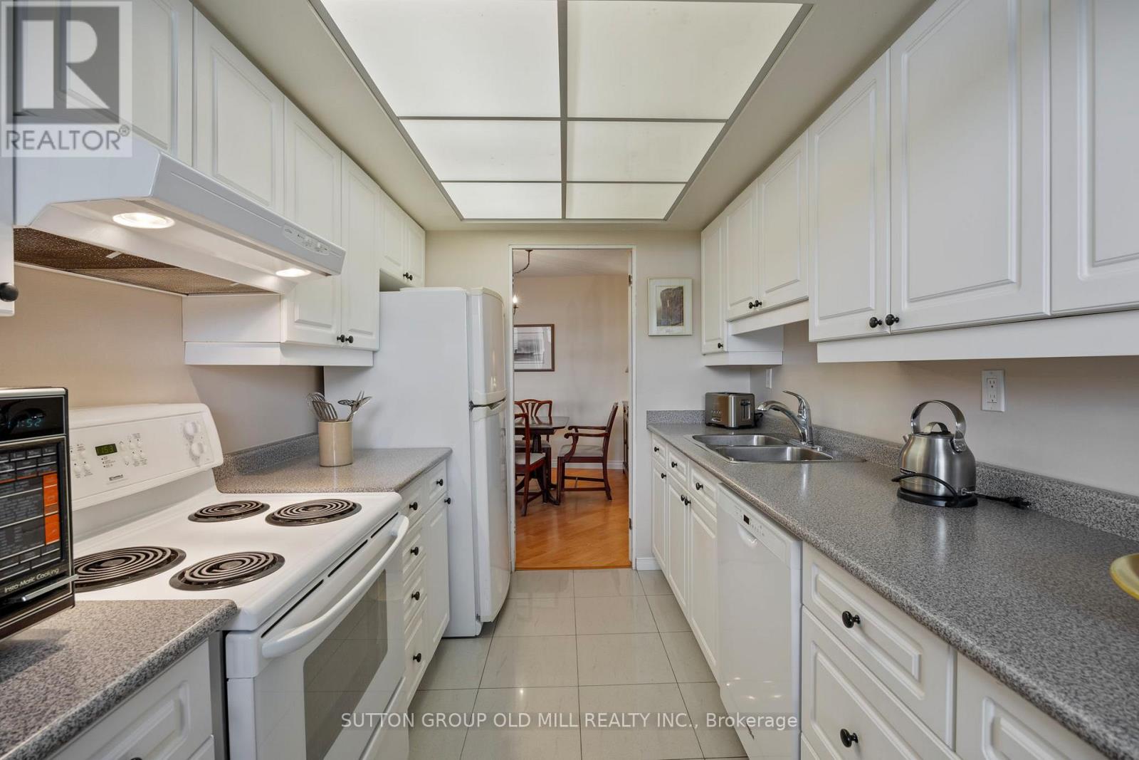 Photo 22 of 602 7811 Yonge Street, Markham ON