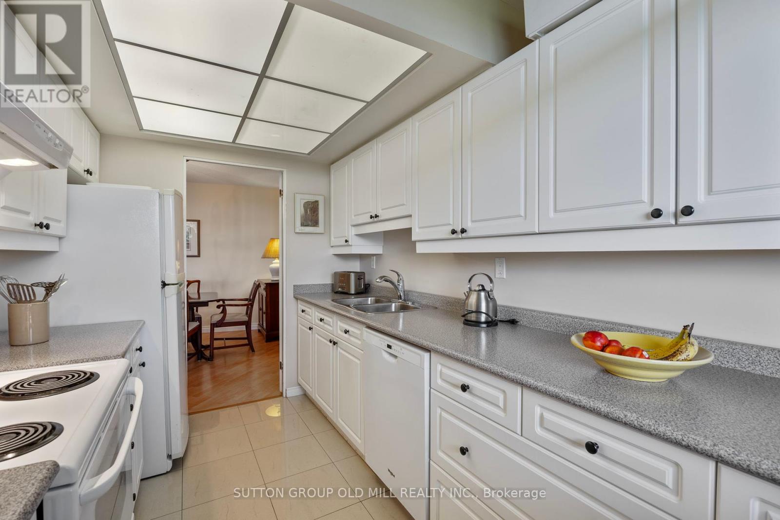 Photo 23 of 602 7811 Yonge Street, Markham ON