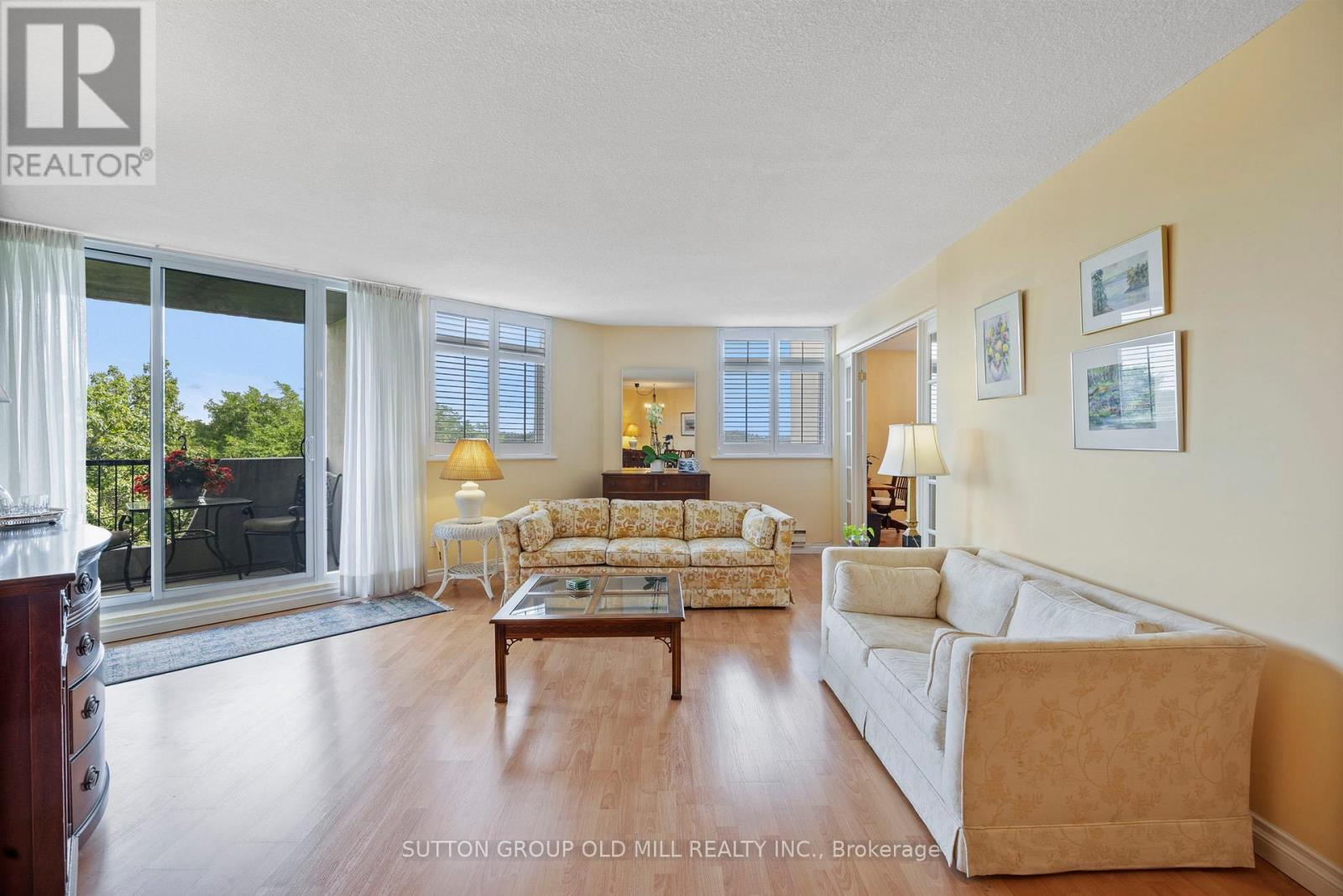 Photo 8 of 602 7811 Yonge Street, Markham ON