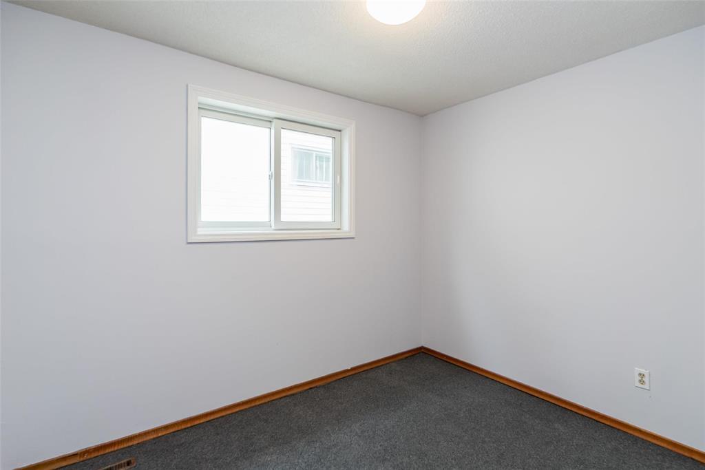 Photo 12 of 432 Galloway Street, Winnipeg MB