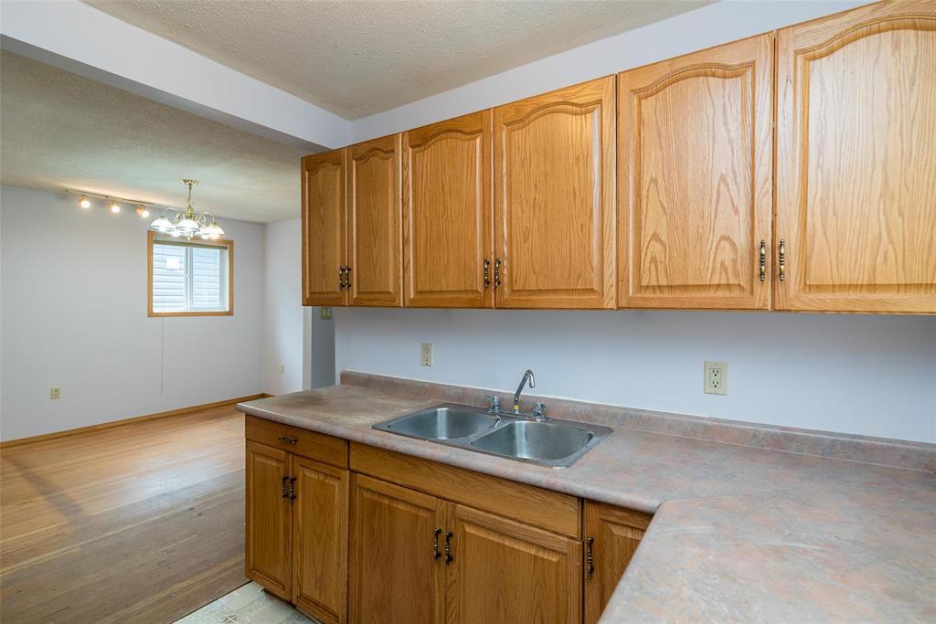 Photo 8 of 432 Galloway Street, Winnipeg MB