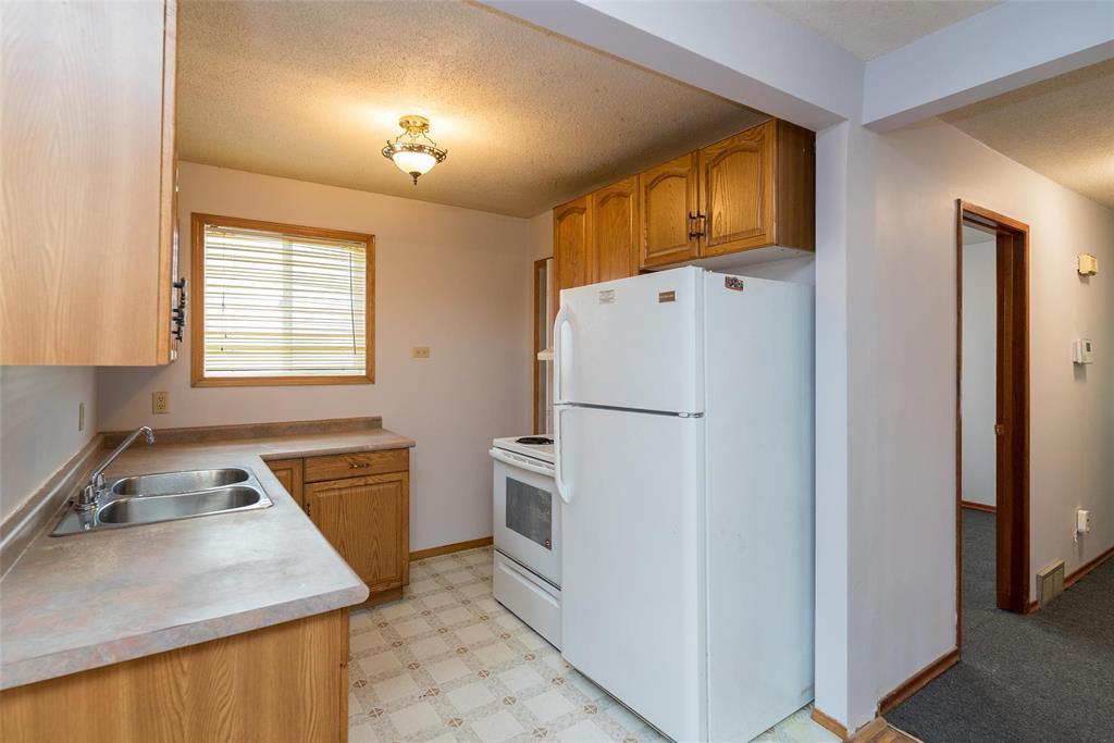 Photo 9 of 432 Galloway Street, Winnipeg MB
