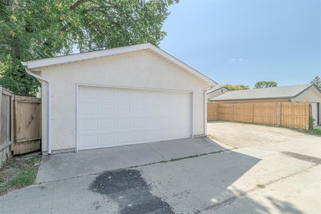 Photo 20 of 261 Wales Avenue, Winnipeg MB