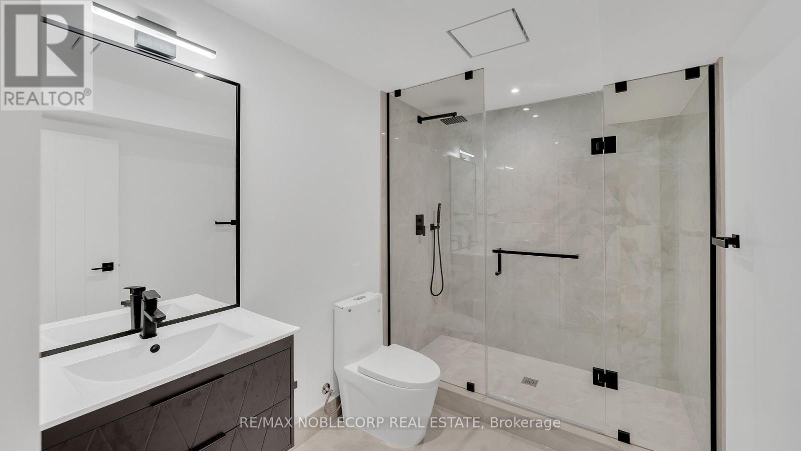 Photo 46 of 16 Deevale Road, Toronto ON