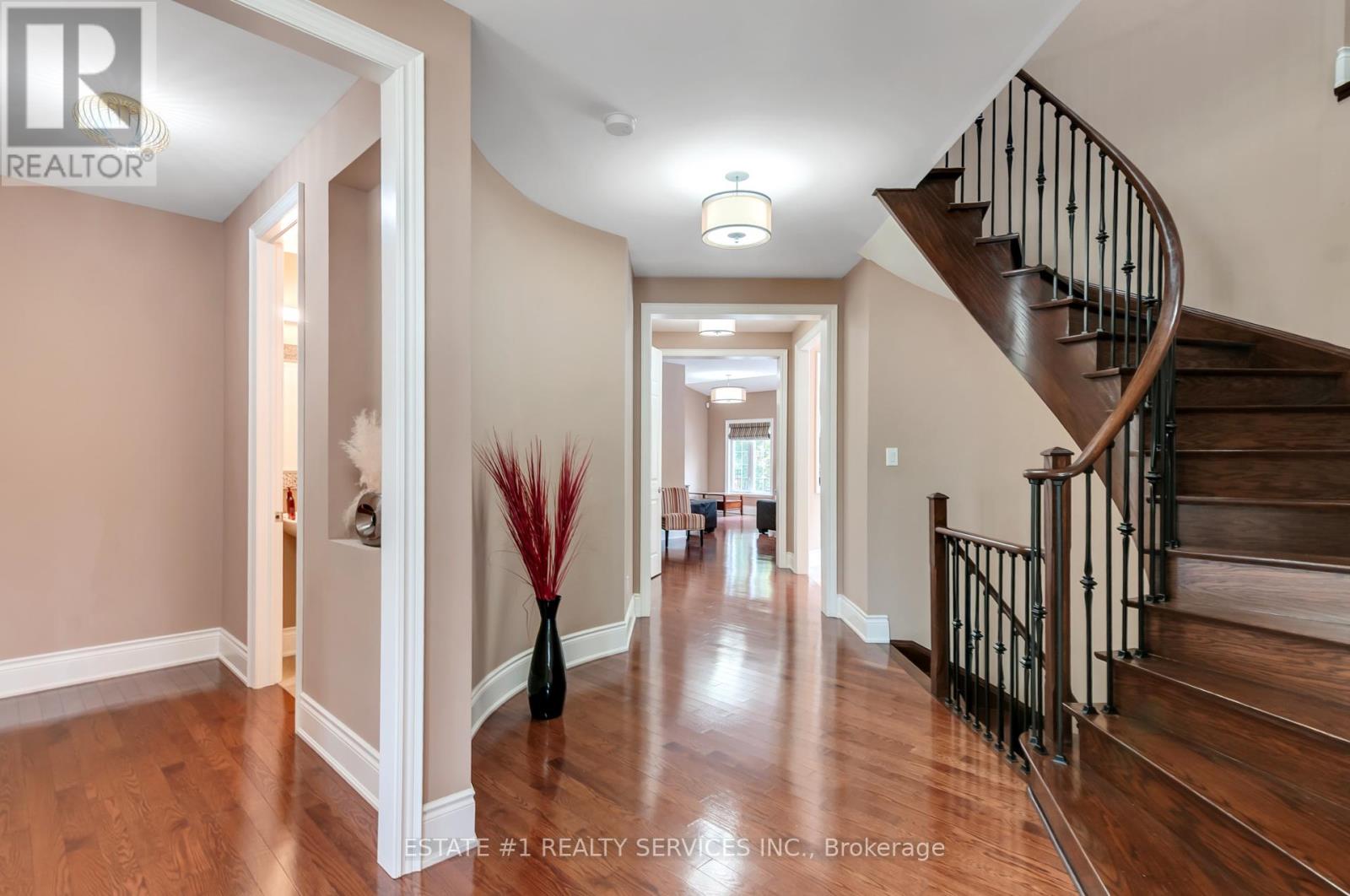 Photo 22 of 113 Royal West Drive, Brampton ON
