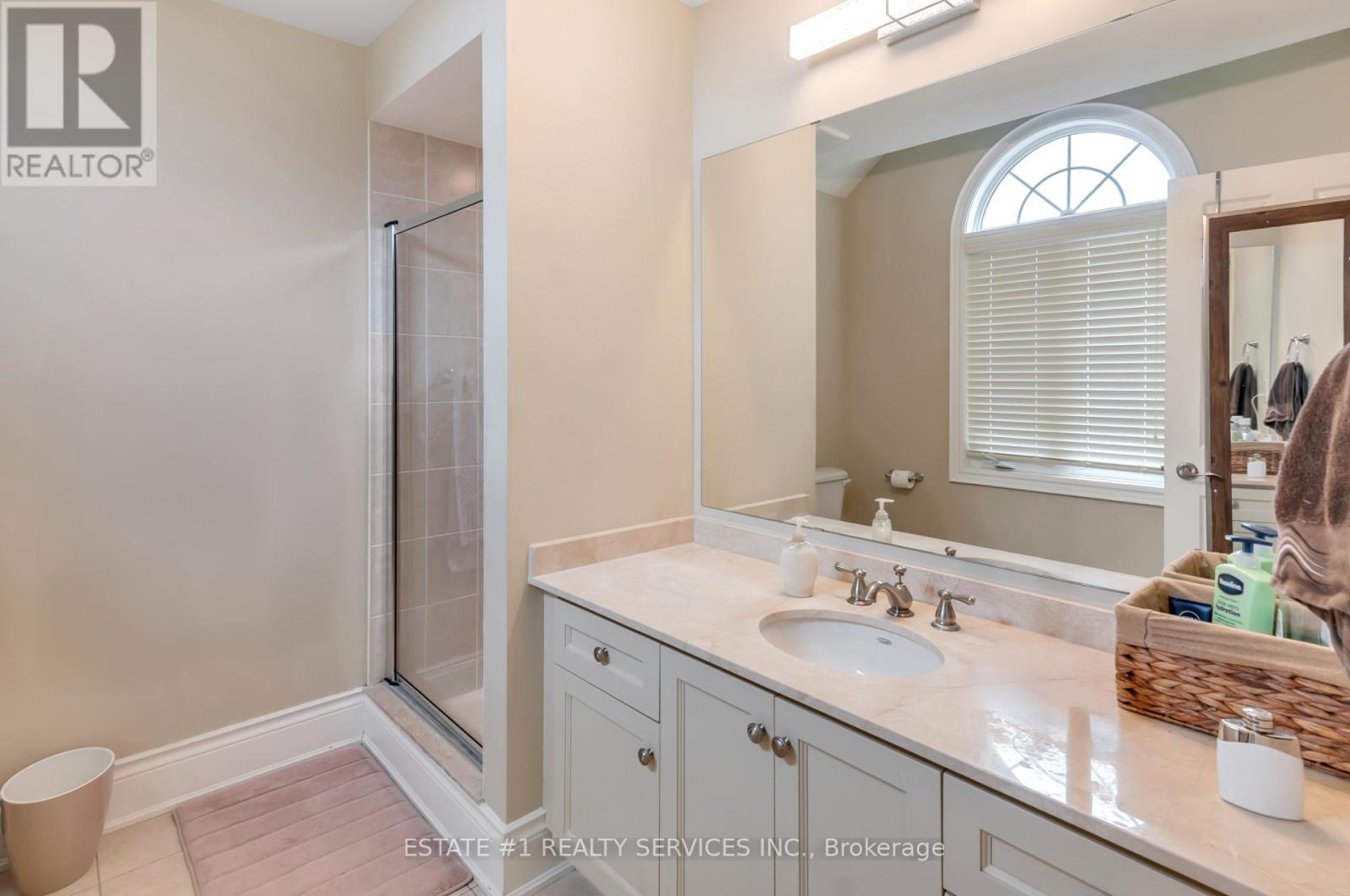 Photo 39 of 113 Royal West Drive, Brampton ON
