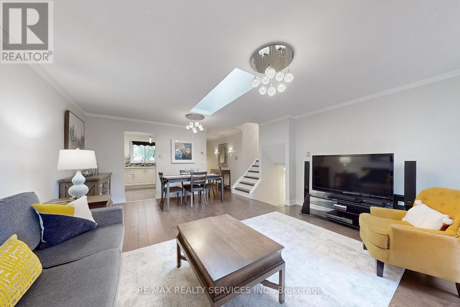 Photo 9 of 48 2200 Glenwood School Drive, Burlington ON