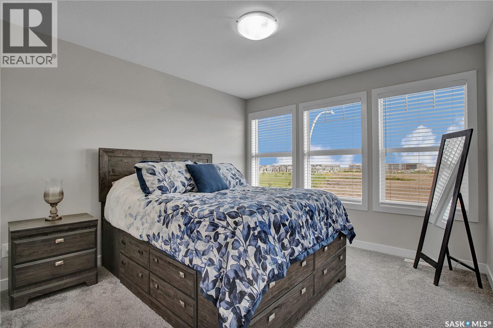 Photo 12 of 562 Stilling Way, Saskatoon SK