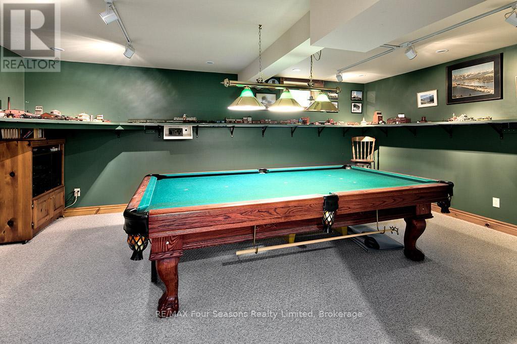 Photo 31 of 148 Northmount Crescent, Blue Mountains ON