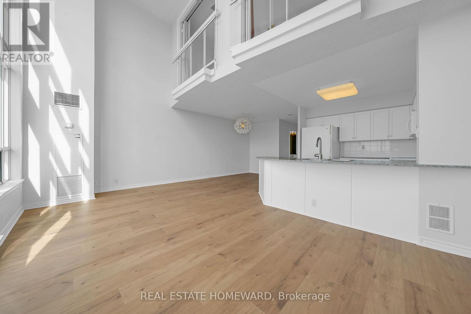 Photo 12 of 812 1720 Eglinton Avenue E, Toronto ON