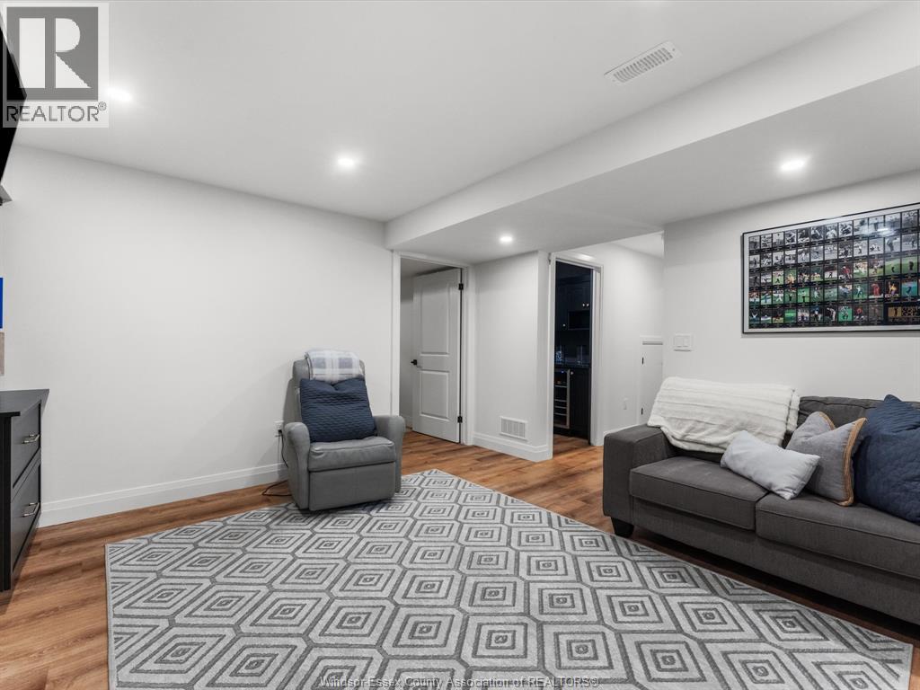 Photo 36 of 1376 Pascal Avenue, Lakeshore ON