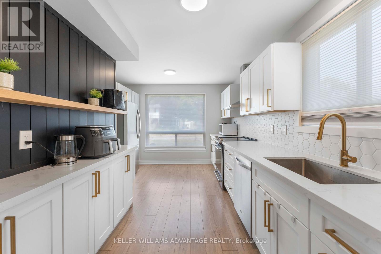 Photo 11 of 17 Loscombe Drive, Clarington ON