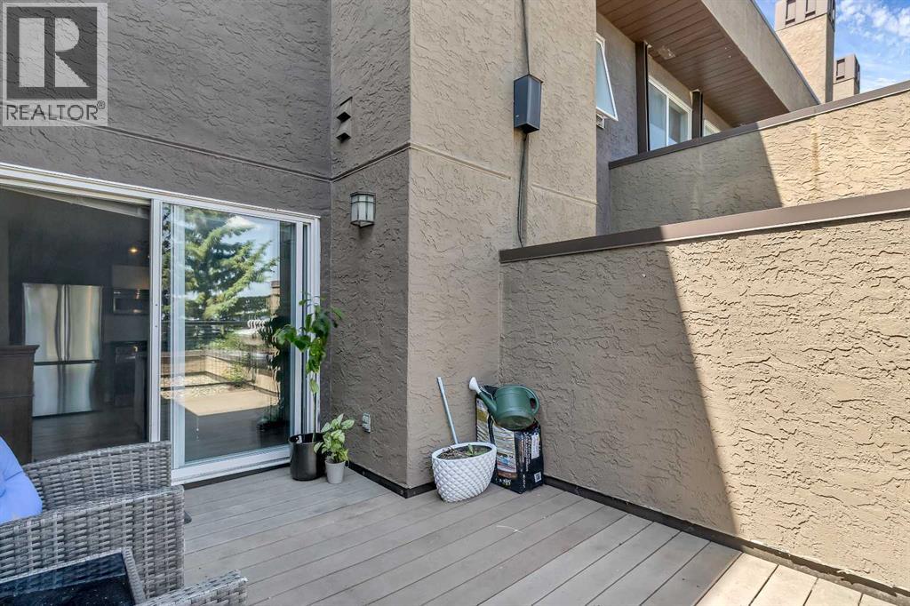 Photo 12 of 8 218 Village Terrace Sw, Calgary AB