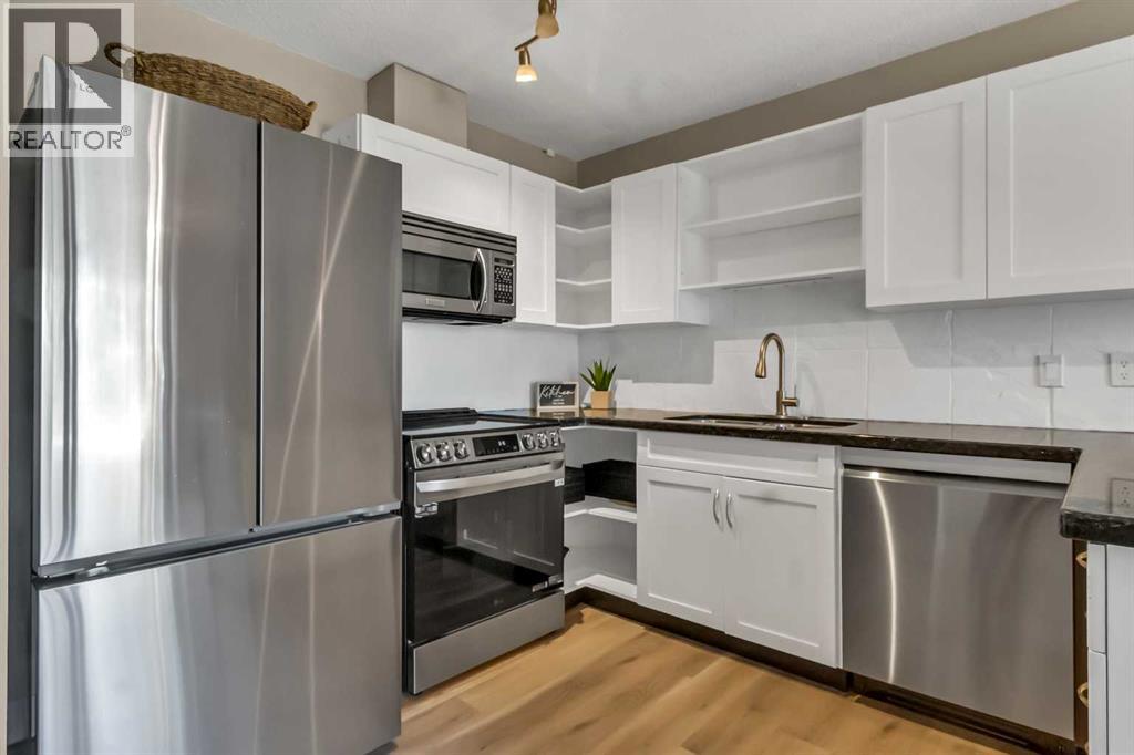 Photo 4 of 8 218 Village Terrace Sw, Calgary AB