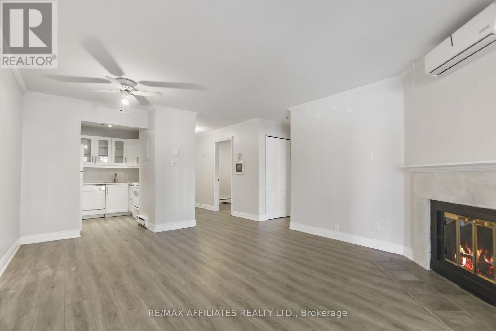 Photo 15 of 1 160 Bruyere Street, Ottawa ON