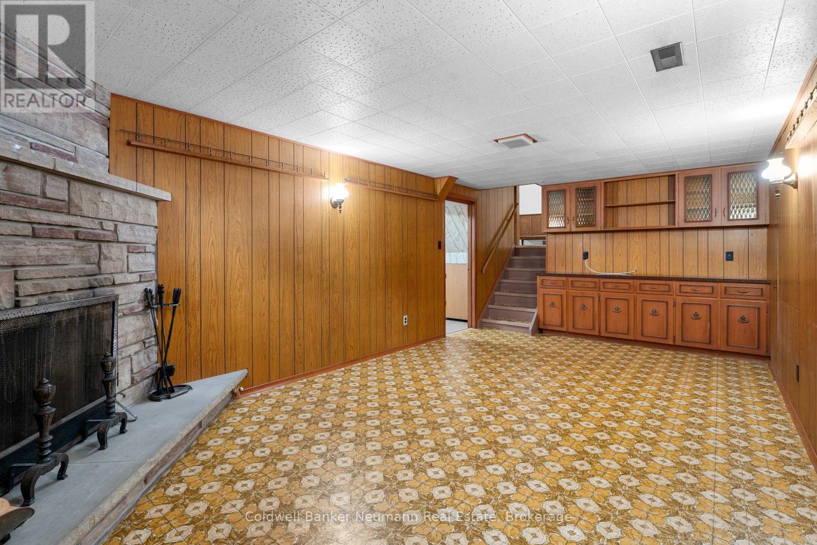 Photo 33 of 54 Glenburnie Drive, Guelph ON