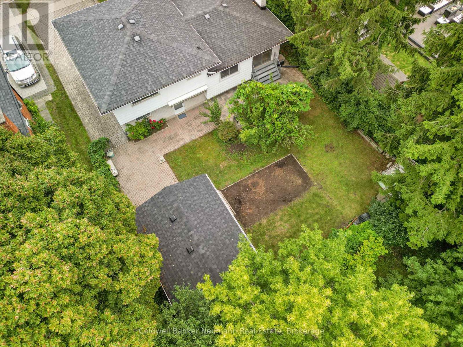 Photo 40 of 54 Glenburnie Drive, Guelph ON