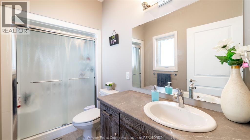 Photo 25 of 224 Moonstone Crescent, Chatham ON