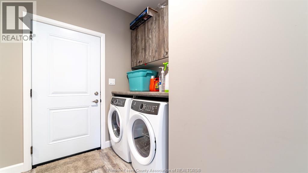 Photo 31 of 224 Moonstone Crescent, Chatham ON