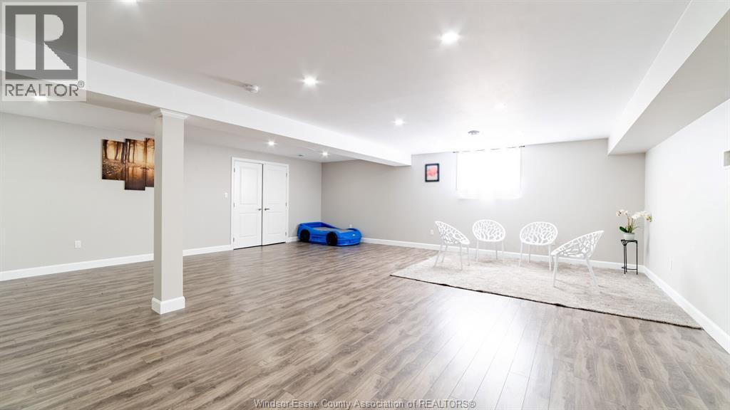 Photo 37 of 224 Moonstone Crescent, Chatham ON