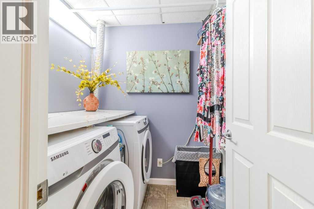 5040 53 Street, Sylvan Lake