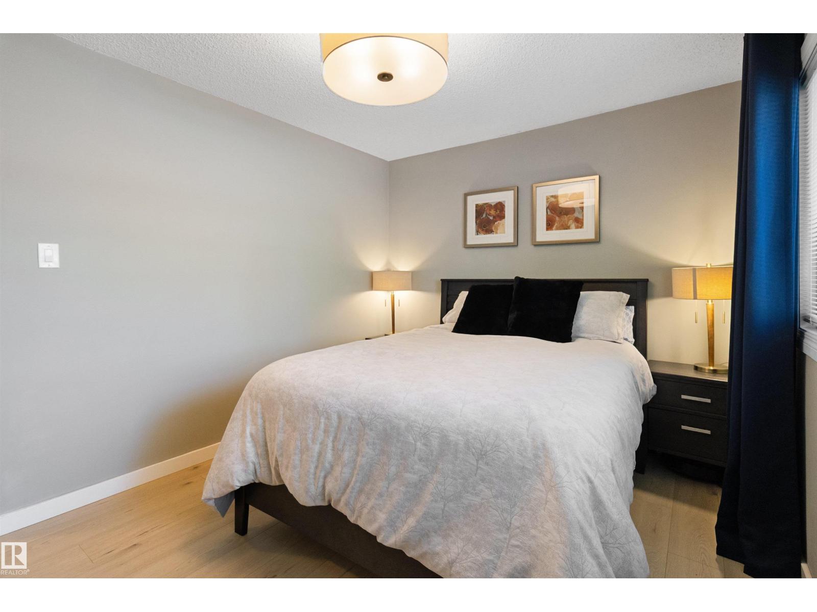Photo 16 of 8631 76 St Nw, Edmonton AB