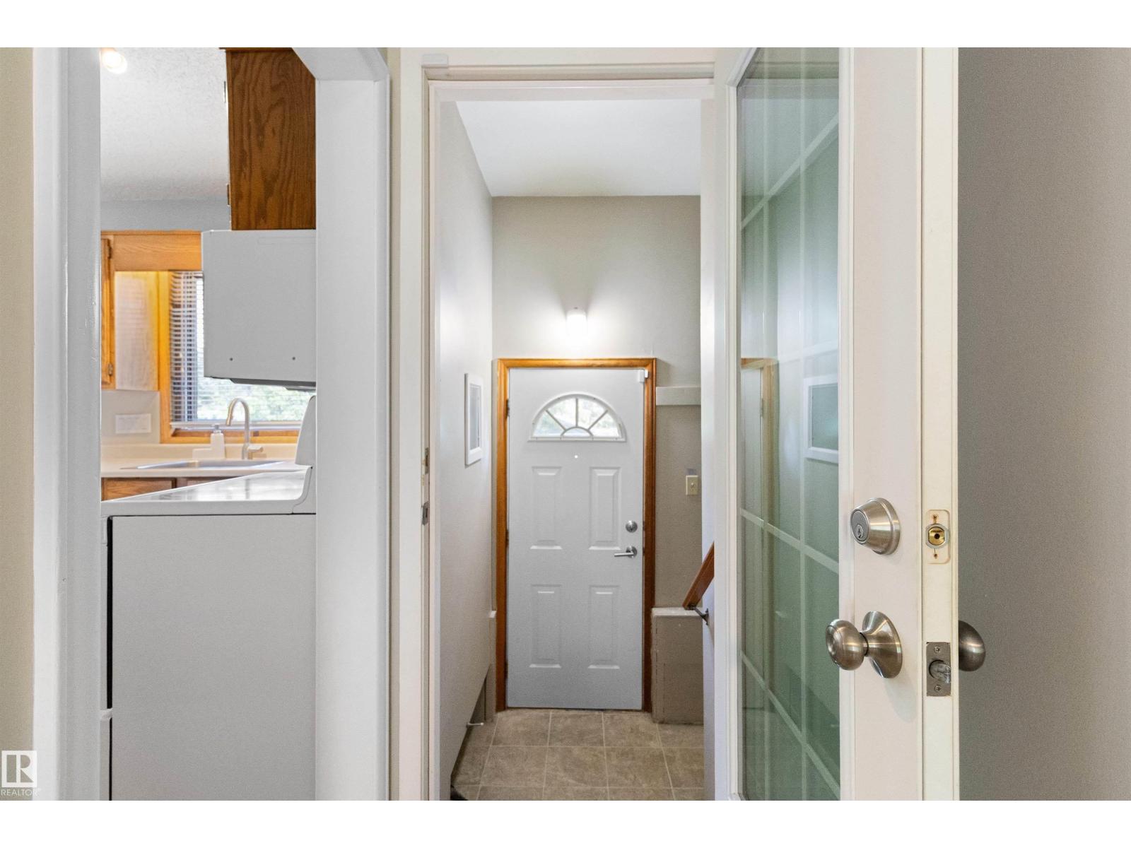Photo 19 of 8631 76 St Nw, Edmonton AB