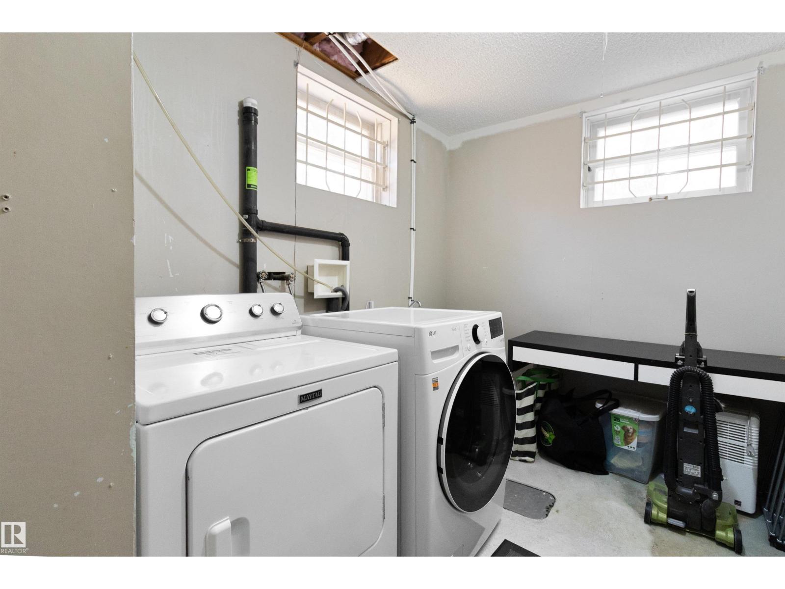 Photo 27 of 8631 76 St Nw, Edmonton AB