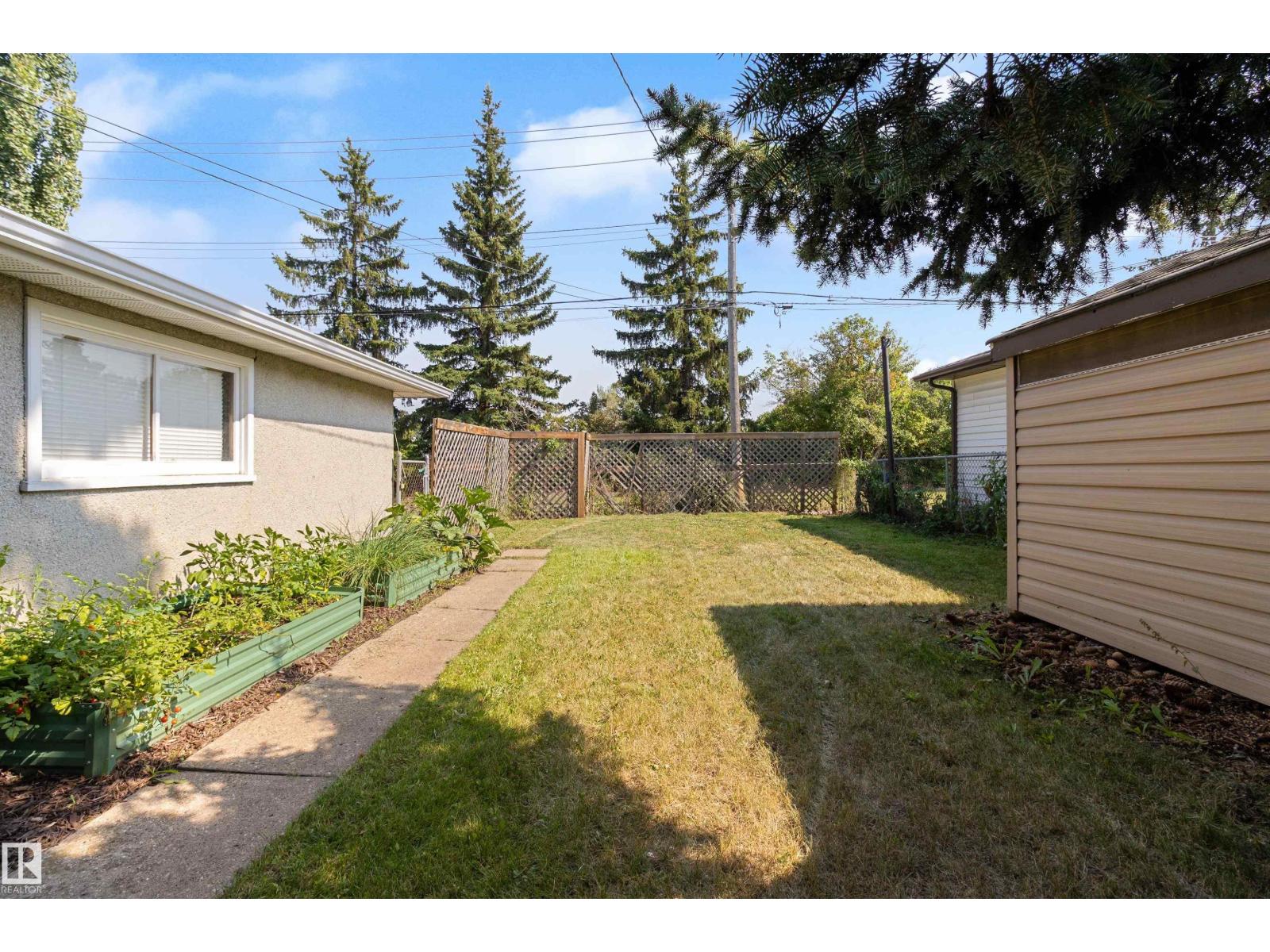 Photo 35 of 8631 76 St Nw, Edmonton AB