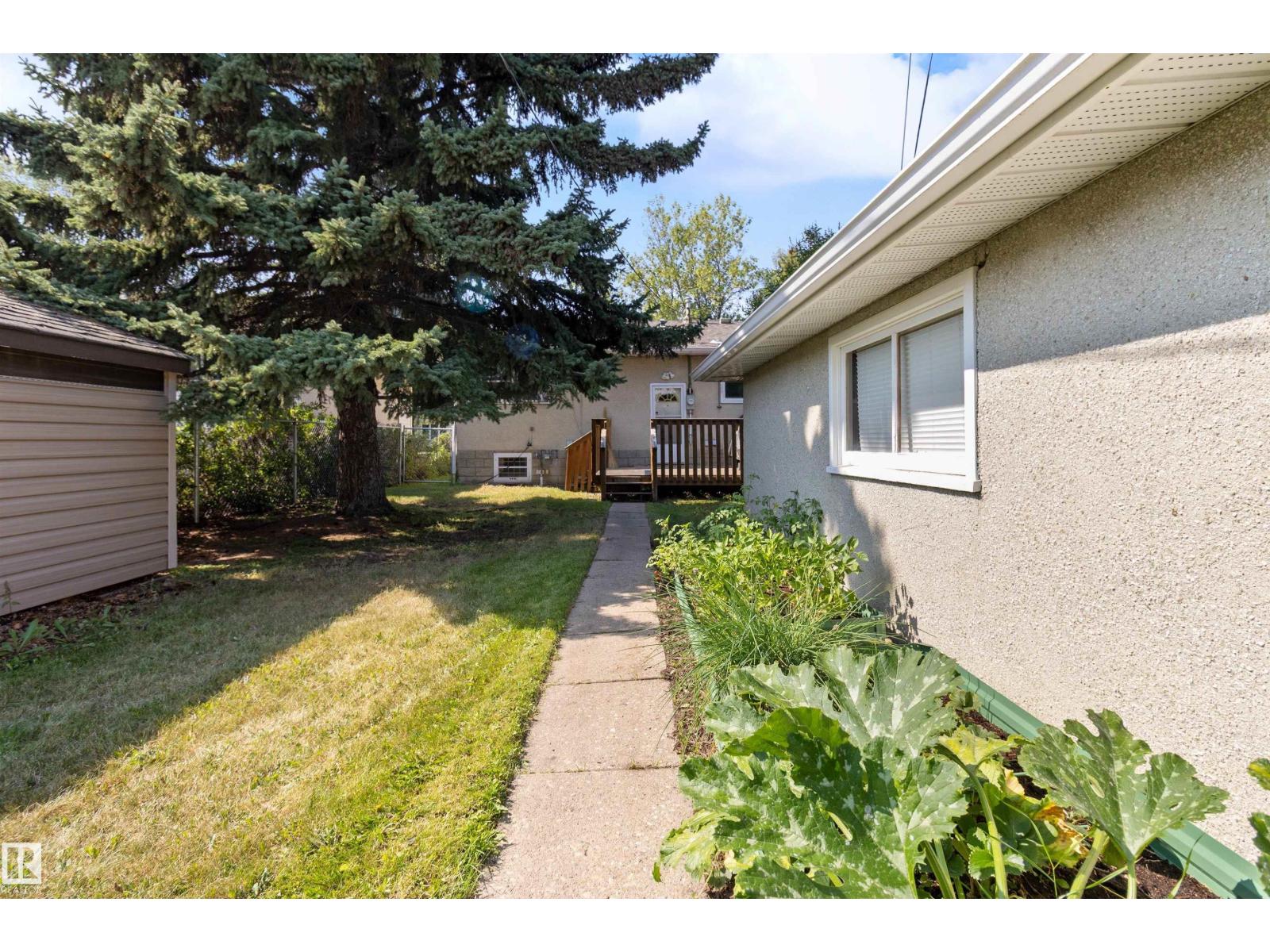 Photo 37 of 8631 76 St Nw, Edmonton AB