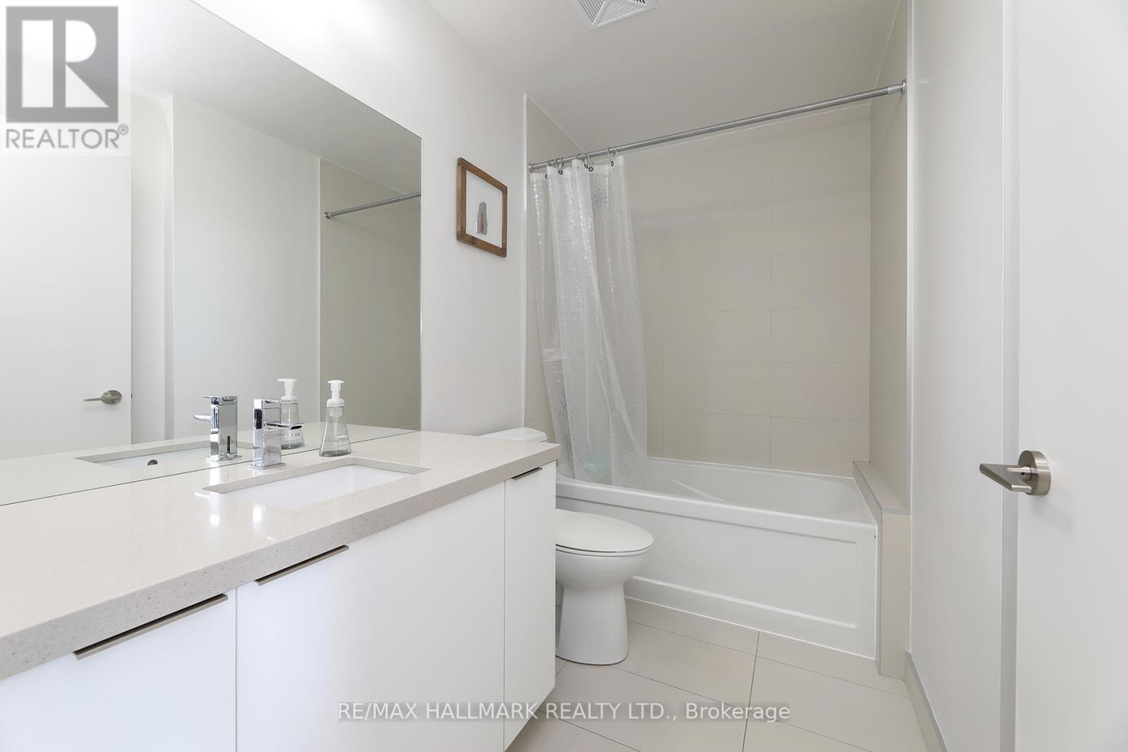 Photo 14 of 5009 8 Eglinton Avenue E, Toronto ON