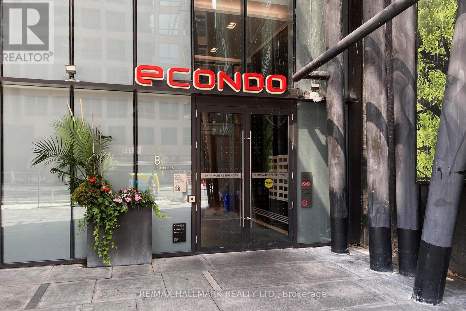 Photo 3 of 5009 8 Eglinton Avenue E, Toronto ON