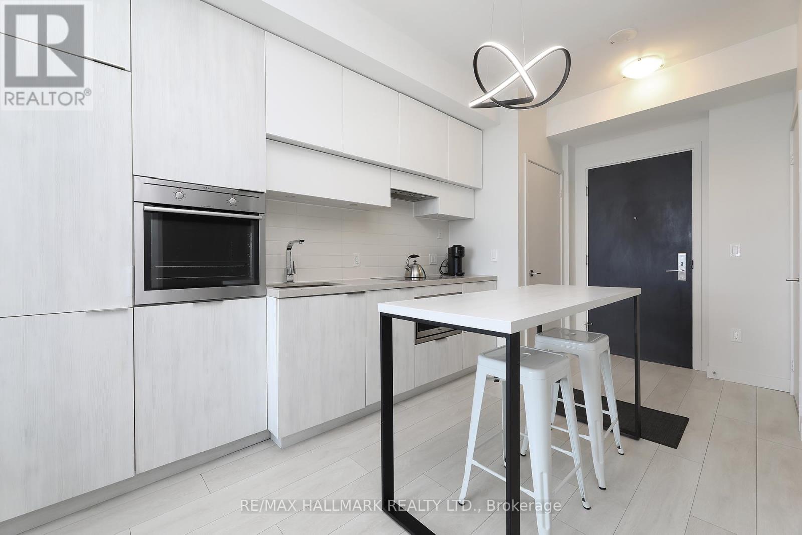 Photo 6 of 5009 8 Eglinton Avenue E, Toronto ON