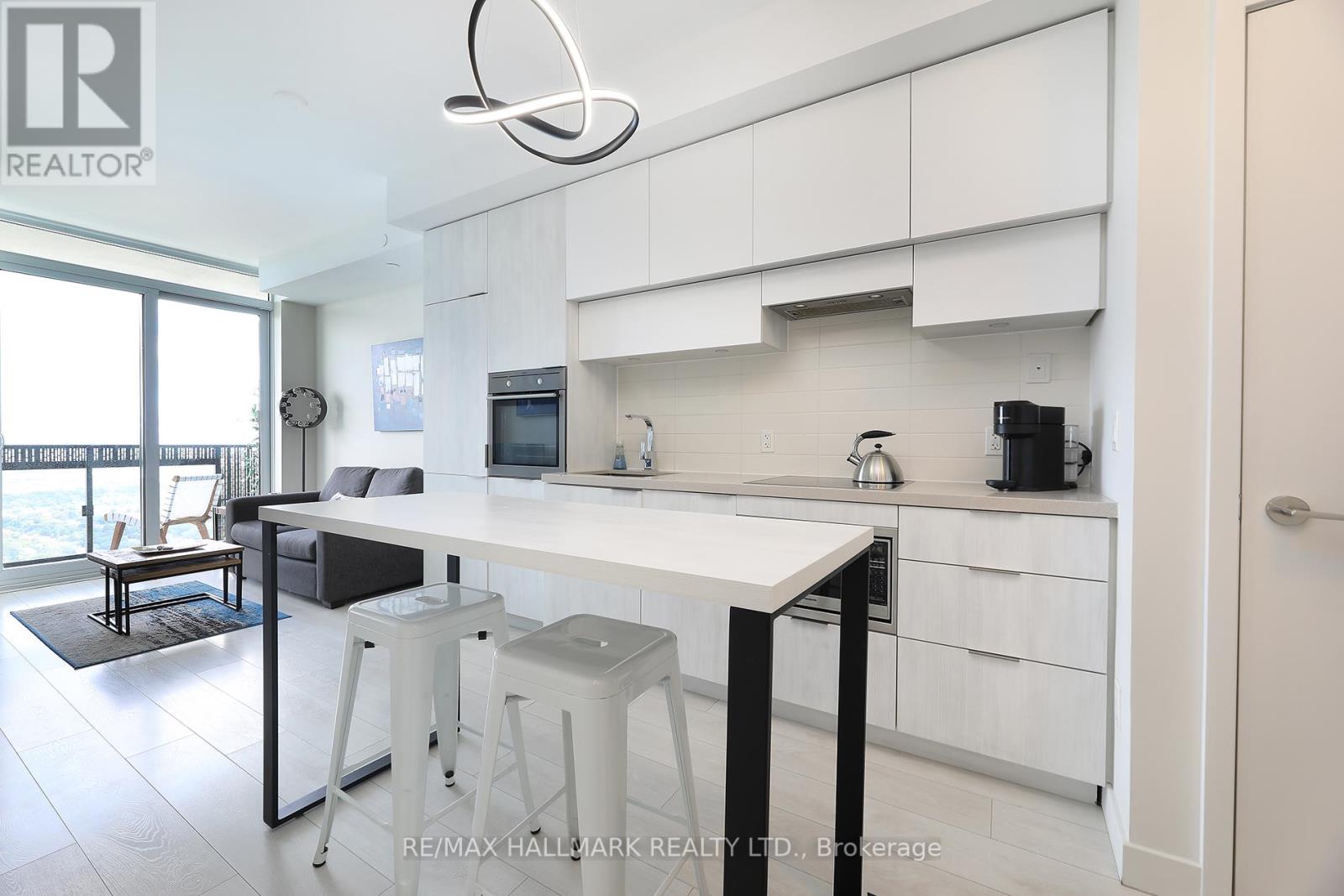 Photo 9 of 5009 8 Eglinton Avenue E, Toronto ON